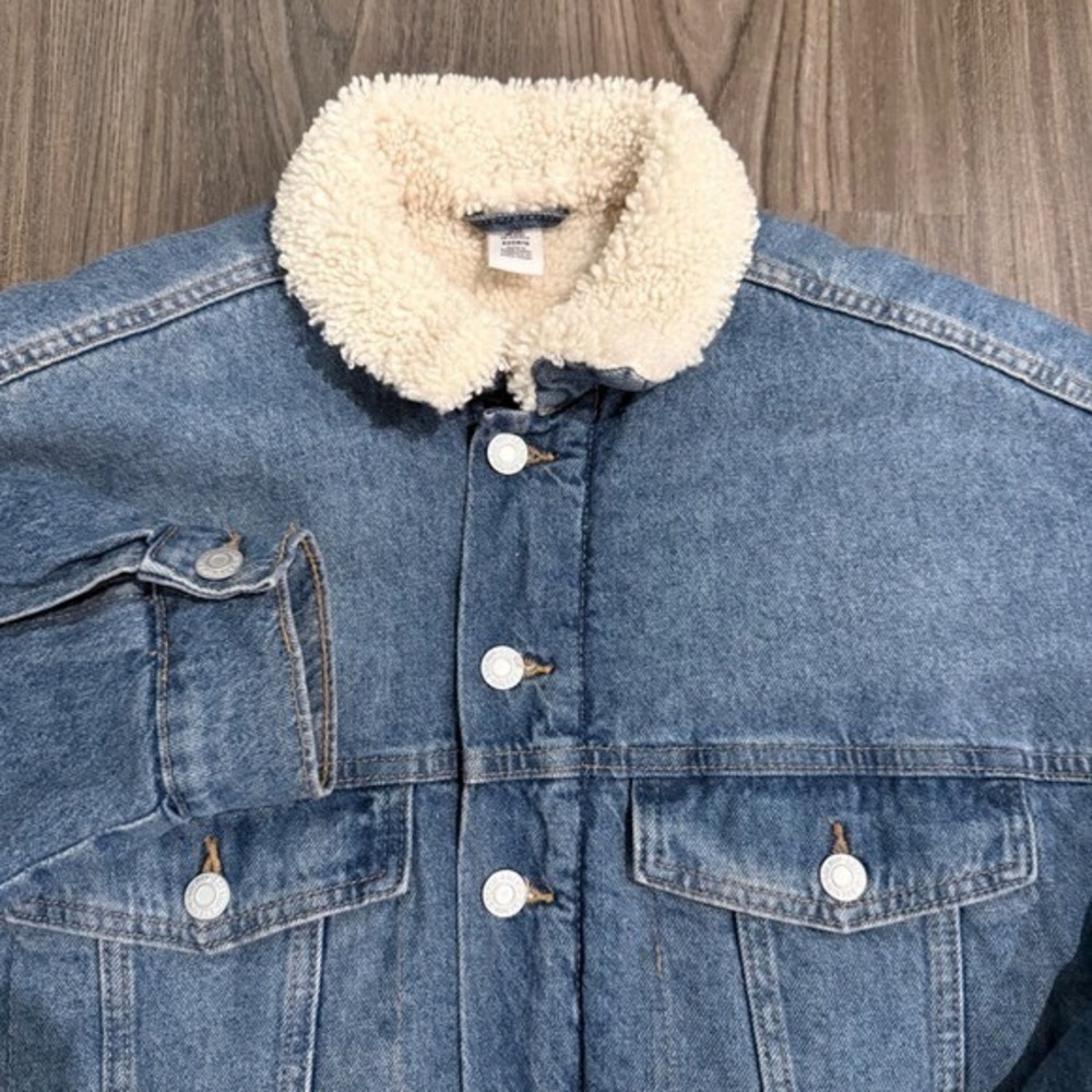 &Denim Sherpa Lined Jean Trucker Jacket Beige Collar Blue Wash XS